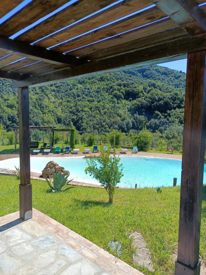 Agriturismo Piano Di Andrea Ostigliano Exteriör bild