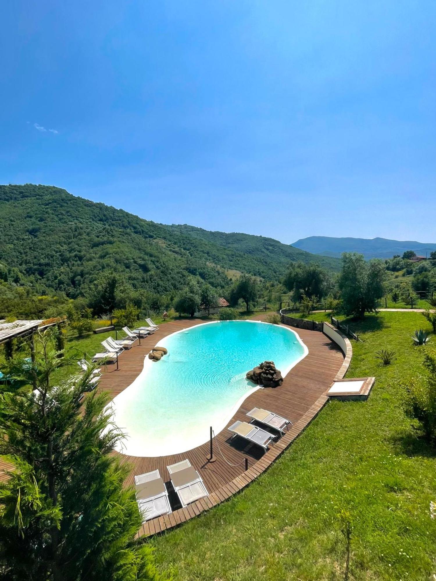 Agriturismo Piano Di Andrea Ostigliano Exteriör bild